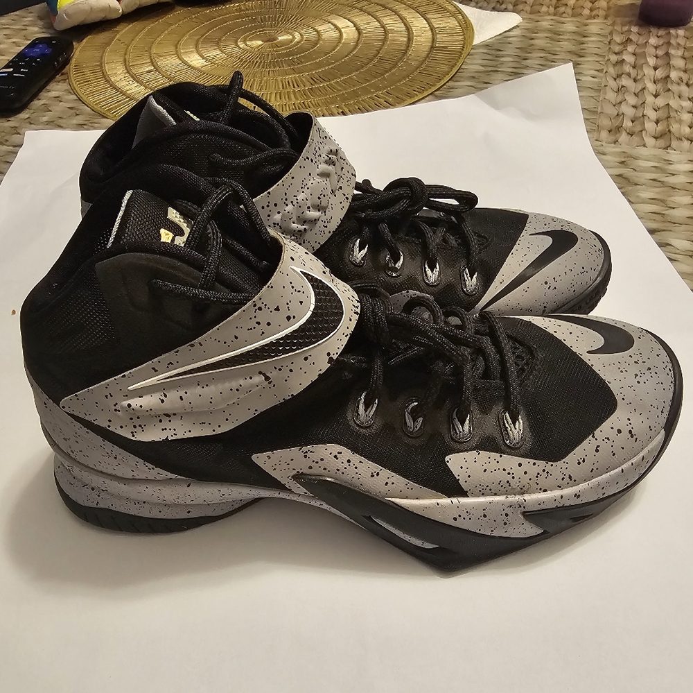 Nike Zoom LeBron Soldier 8 Premium 2014 688579-001